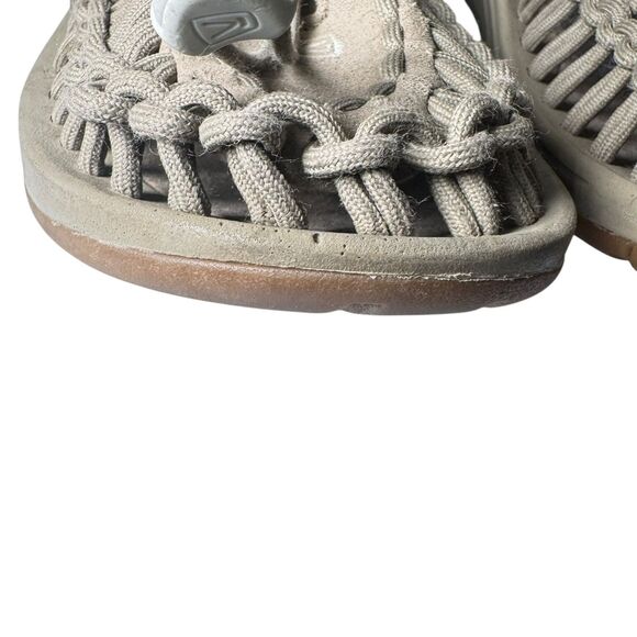Keen Uneek Sandals Mens US 10 Gray Suede Walking Hiking Woven Bungee White Logo - Picture 4 of 16